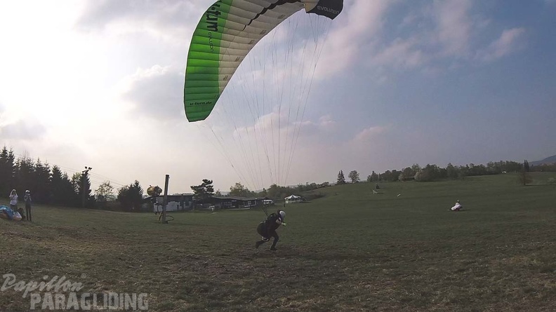 ES17.18 Paragliding-104