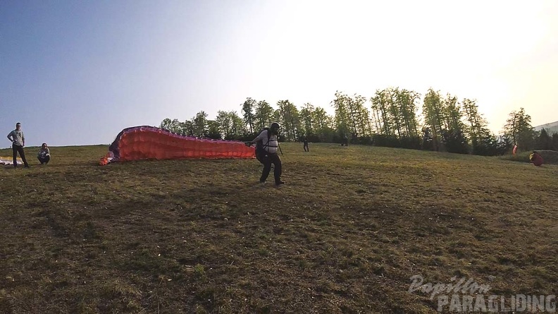 ES17.18_Paragliding-106.jpg