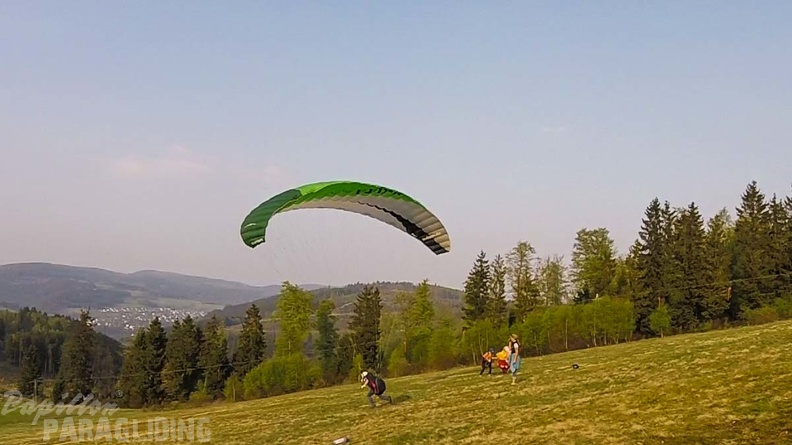 ES17.18 Paragliding-122