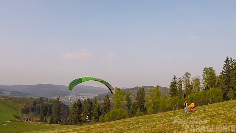 ES17.18_Paragliding-123.jpg