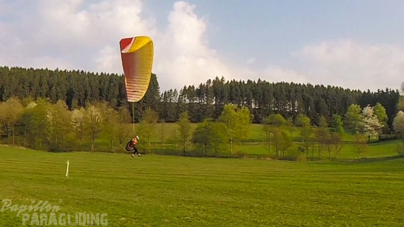 ES17.18_Paragliding-149.jpg