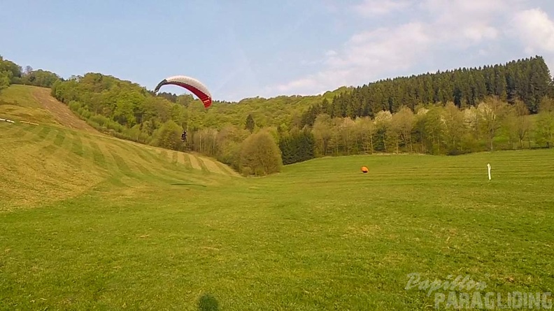 ES17.18 Paragliding-154