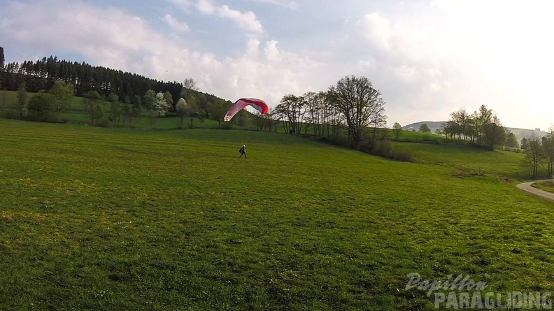 ES17.18 Paragliding-161