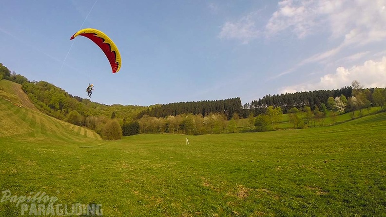 ES17.18 Paragliding-162