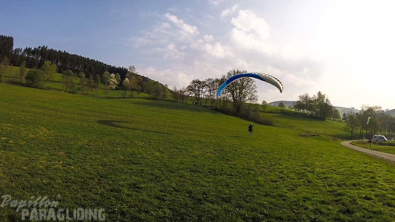 ES17.18 Paragliding-169