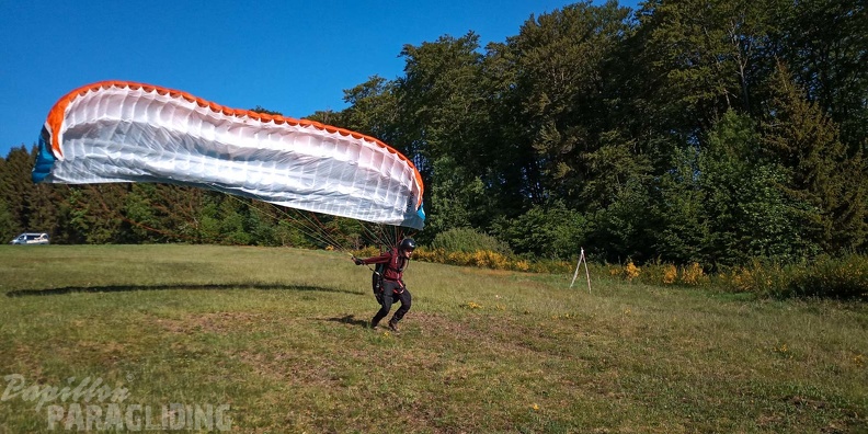 EK21.20-Papillon-Paragliding-137.jpg