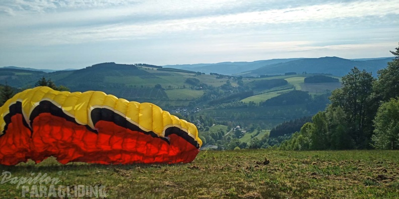 EK21.20-Papillon-Paragliding-151.jpg