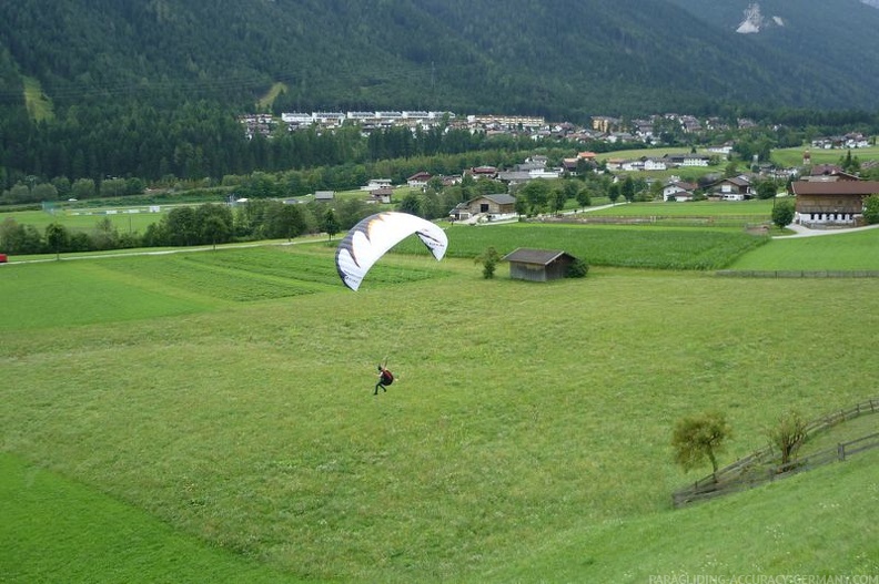 2010 AK32.10 Paragleiter 073