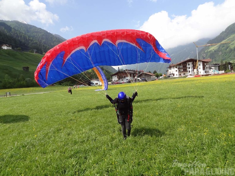 2012 AK18.12 Paragleiterkurs 020