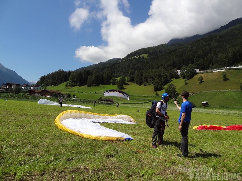 2012_AK30.12_Paragleiterkurs_065.jpg