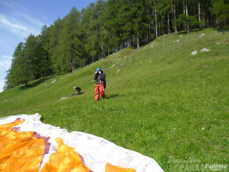 2013_Stubai_05_06_Paragliding_017.jpg