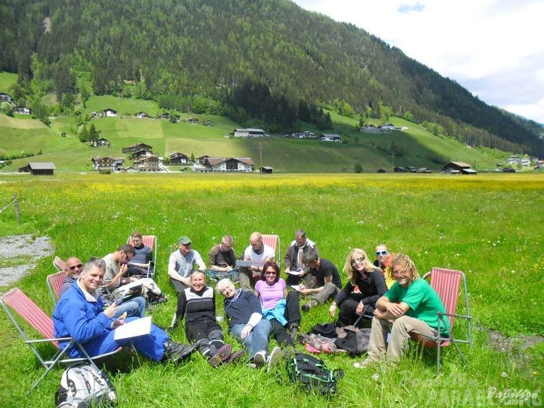 2013_Stubai_05_06_Paragliding_020.jpg