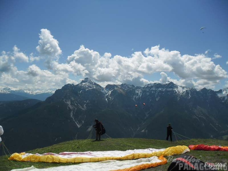 2013_Stubai_05_06_Paragliding_061.jpg