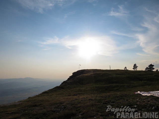 AT27 15 Paragliding-1024