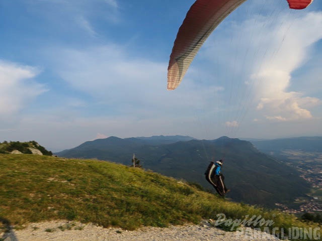 AT27 15 Paragliding-1029