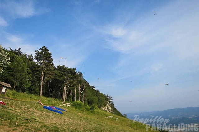 AT27 15 Paragliding-1048