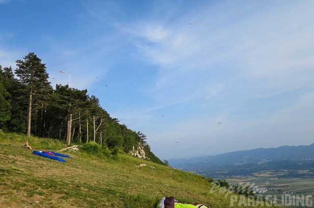 AT27 15 Paragliding-1049