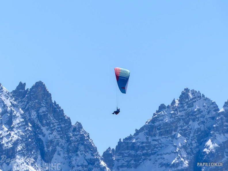 AS13.19 Paragliding-130