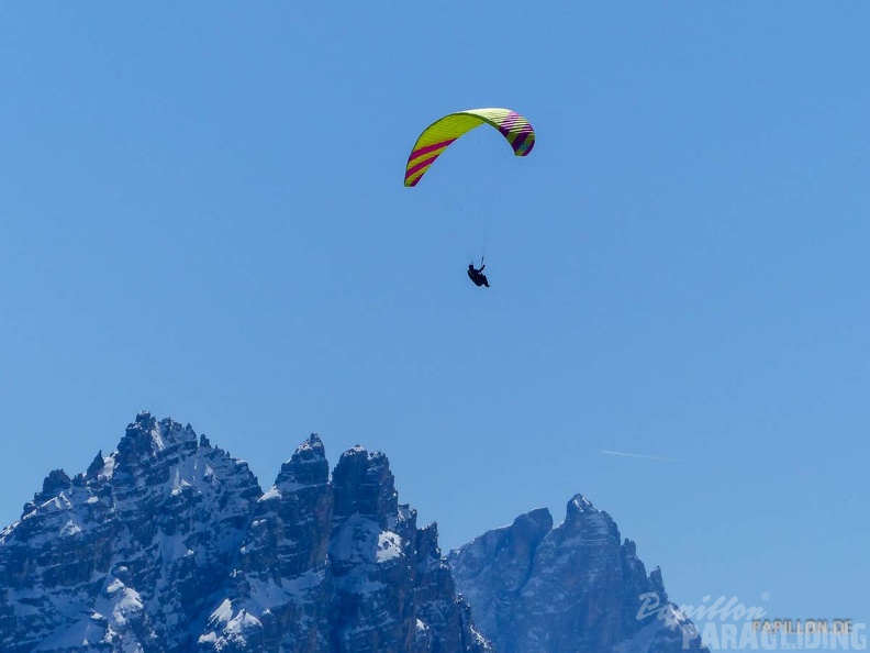 AS13.19_Paragliding-136.jpg