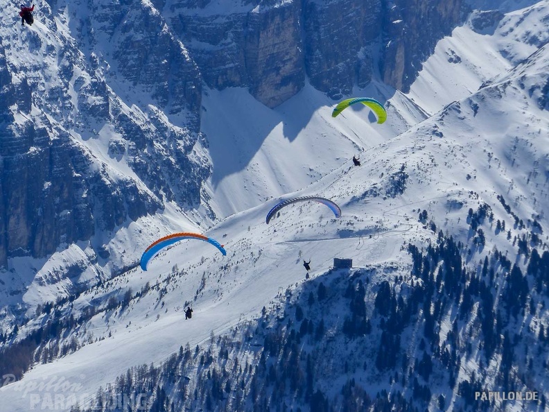 AS13.19 Paragliding-142