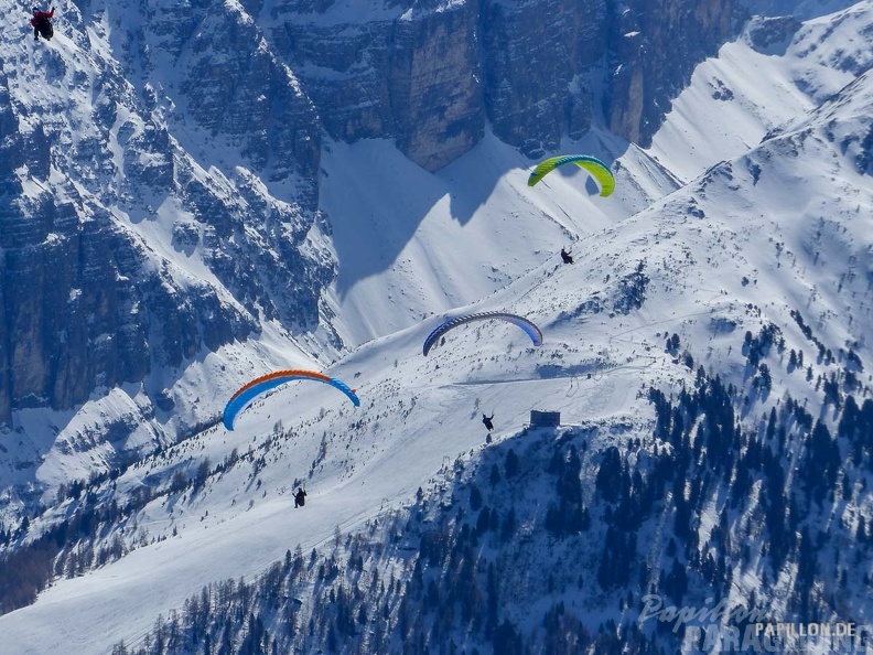 AS13.19 Paragliding-142