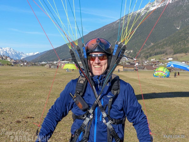 AS13.19 Paragliding-143
