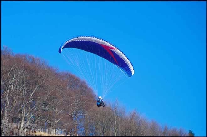 2003 K01.03 Paragliding Wasserkuppe 003