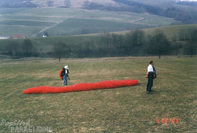2003 K07.03 Paragliding Wasserkuppe 004