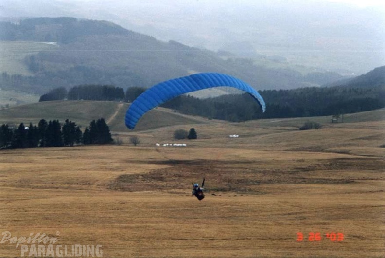 2003 K07.03 Paragliding Wasserkuppe 011