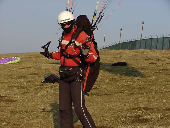 2003_K09.03_Paragliding_Wasserkuppe_007.jpg