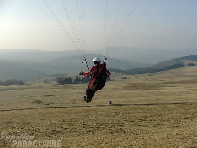 2003 K09.03 Paragliding Wasserkuppe 010
