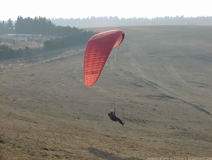 2003_K09.03_Paragliding_Wasserkuppe_011.jpg