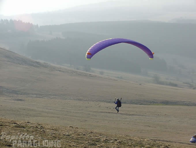 2003 K09.03 Paragliding Wasserkuppe 019