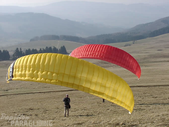 2003 K09.03 Paragliding Wasserkuppe 024