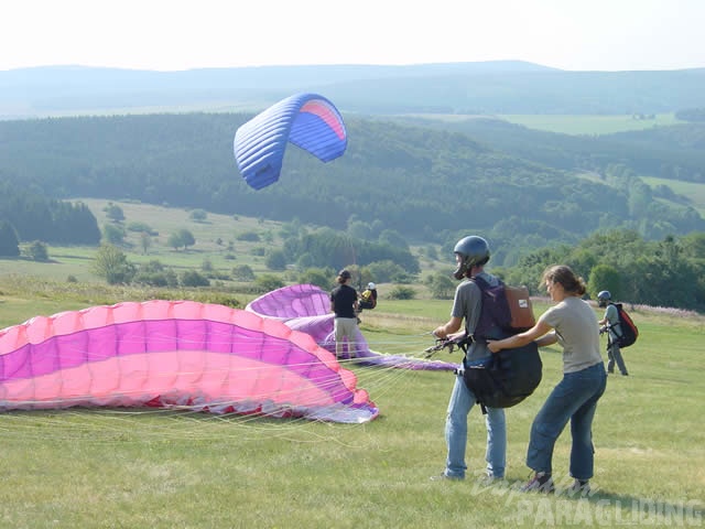 2003_K27.03_Paragliding_Wasserkuppe_006.jpg