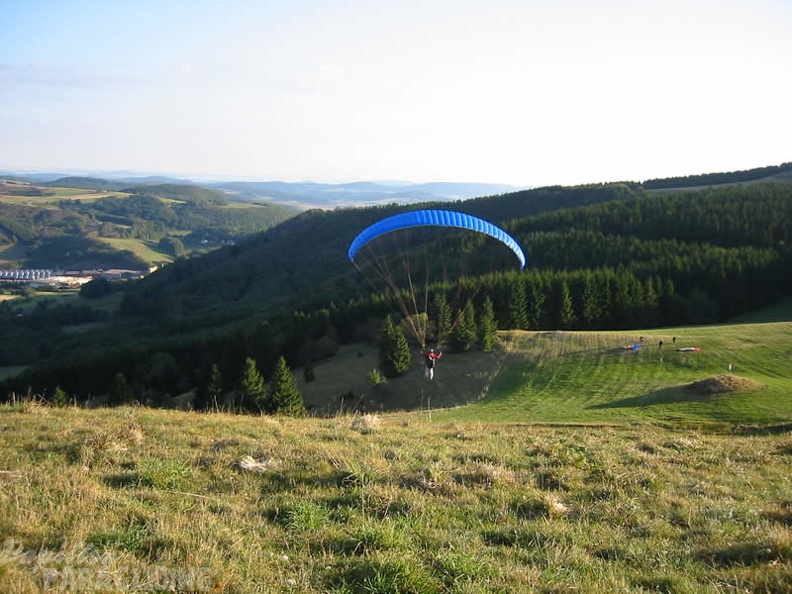 2003 K30.03 Paragliding Wasserkuppe 010