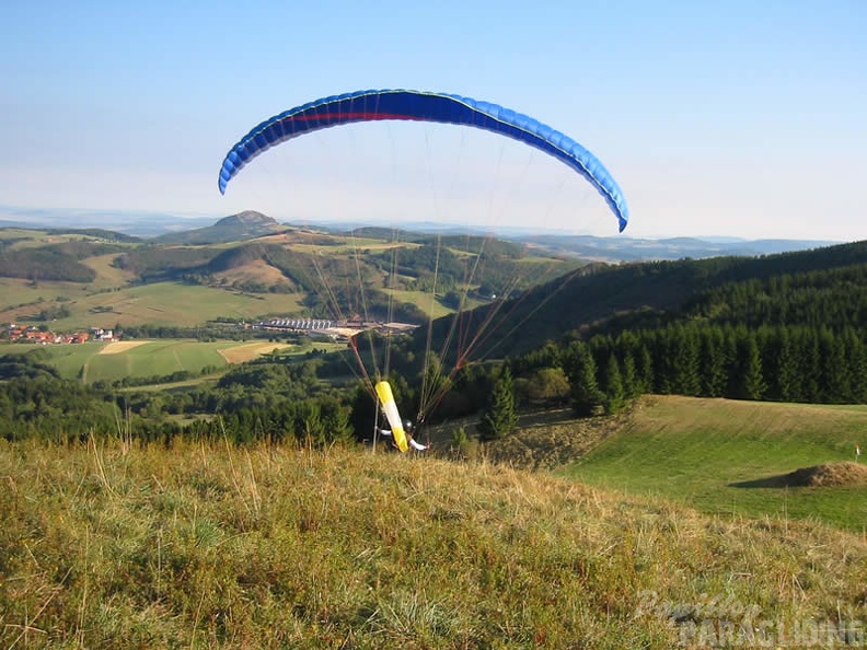 2003_K30.03_Paragliding_Wasserkuppe_027.jpg