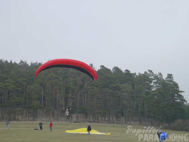 2004_K05.04_Wasserkuppe_Gleitschirm_002.jpg