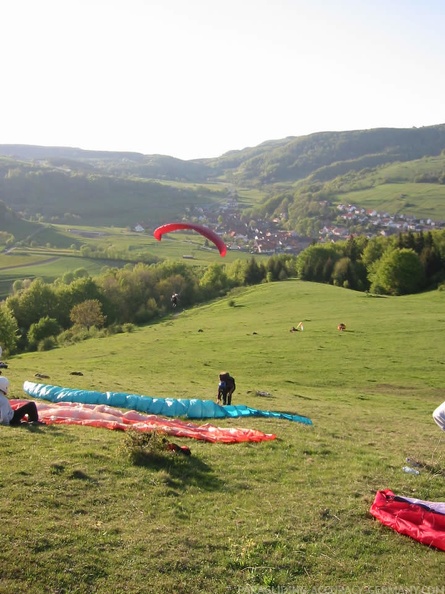 2004 K14.04 Wasserkuppe Gleitschirm 007