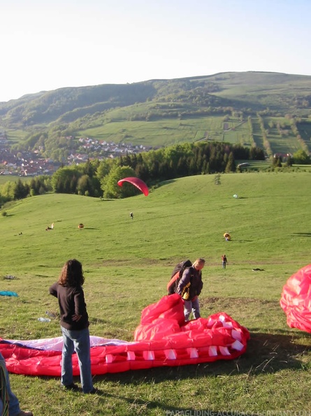 2004 K14.04 Wasserkuppe Gleitschirm 008