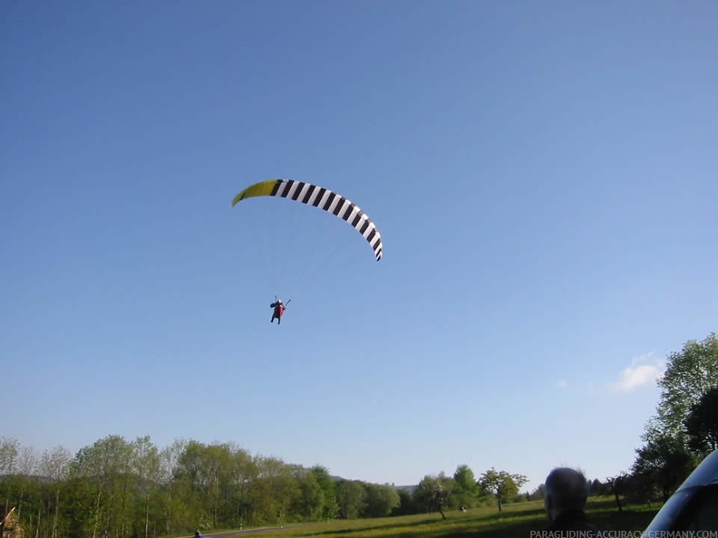 2004 K14.04 Wasserkuppe Gleitschirm 030