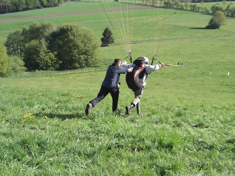 2004 K14.04 Wasserkuppe Gleitschirm 055