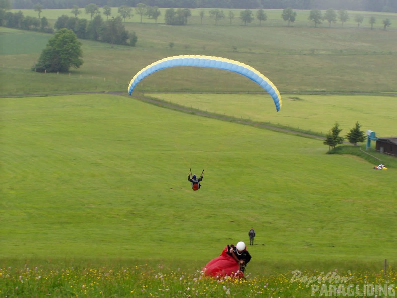 2004_K16.04_Wasserkuppe_Gleitschirm_052.jpg