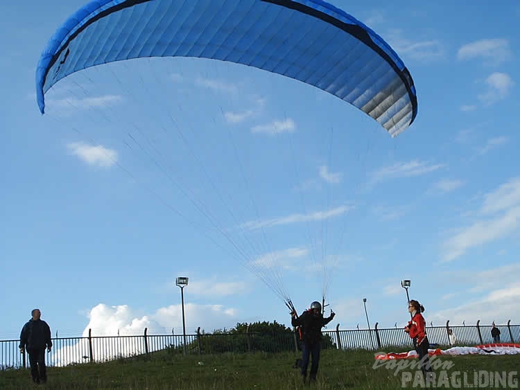 2004 K19.04 Wasserkuppe Gleitschirm 039