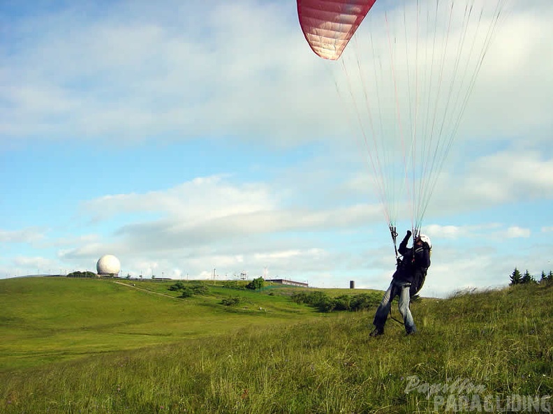 2004 K21.04 Wasserkuppe Gleitschirm 022