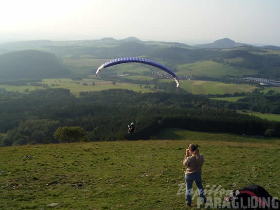 2004 K23.04 Wasserkuppe Gleitschirm 225