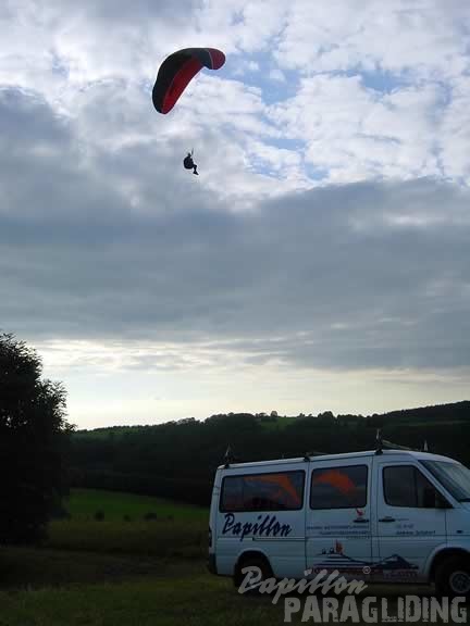 2004 K24.04 Wasserkuppe Gleitschirm 008