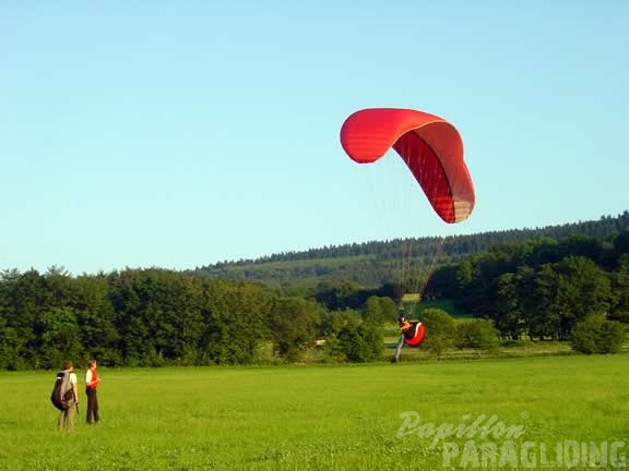 2004 K24.04 Wasserkuppe Gleitschirm 028