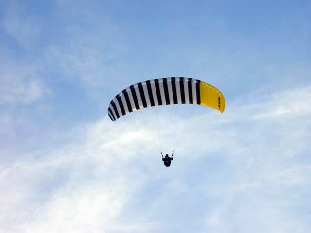 2005 K03.05 Wasserkuppe Paragliding 015