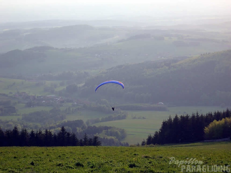 2005_K13.05_Wasserkuppe_Paragliding_010.jpg